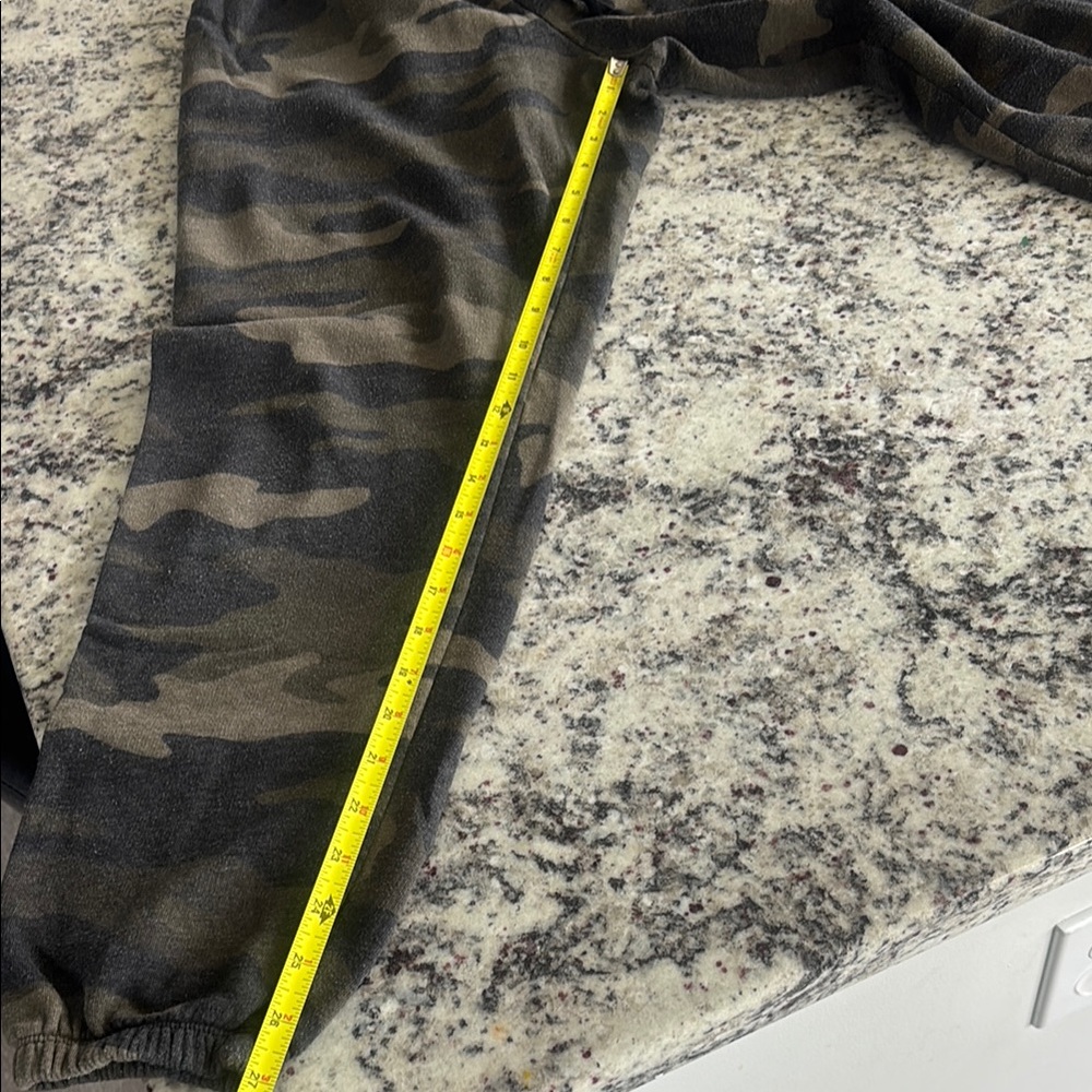 Camo PINK sweatpants with White Lettering - Picture 6 of 6
